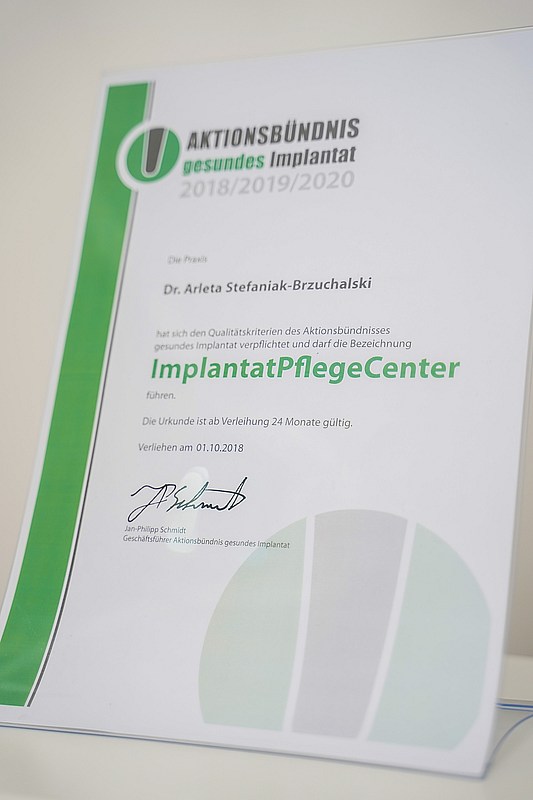 Implantat Pflege Center